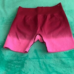 Pink Ombre Seamless Shorts L